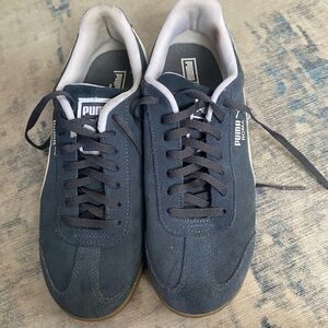 Puma boy shoes